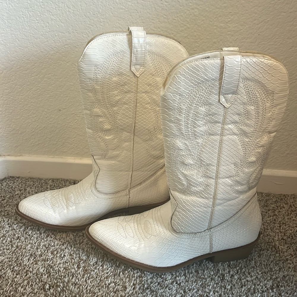 cowgirl boots